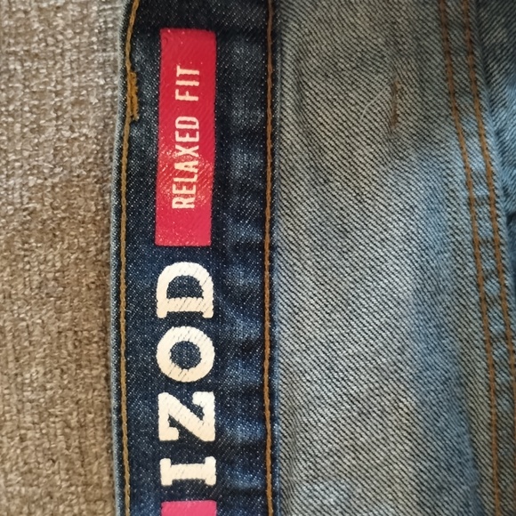 IZOD 44X30 Relaxed Fit Jeans - Picture 8 of 8